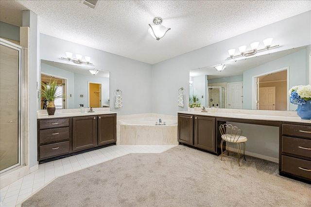 6894 HEDGEWOOD LN, Bartlett, TN 38135