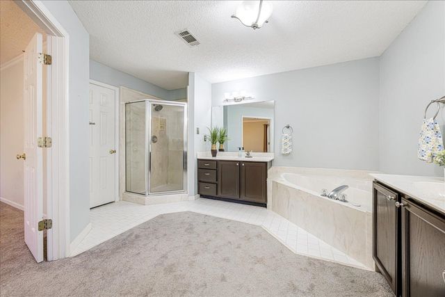 6894 HEDGEWOOD LN, Bartlett, TN 38135