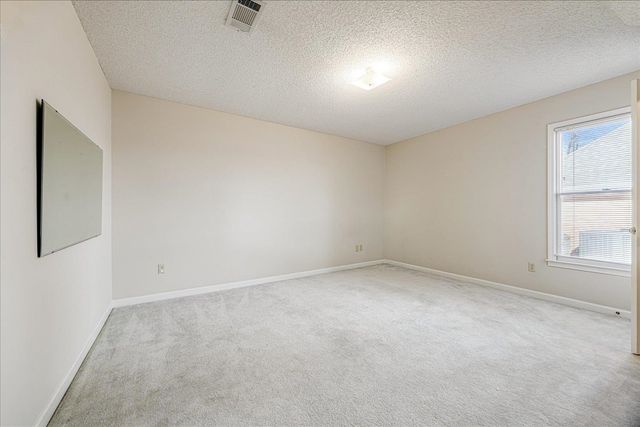 6894 HEDGEWOOD LN, Bartlett, TN 38135