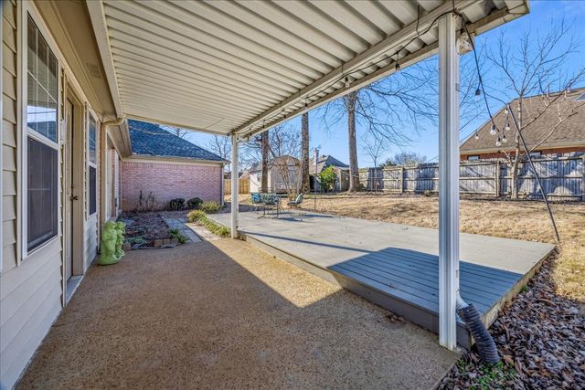 6894 HEDGEWOOD LN, Bartlett, TN 38135