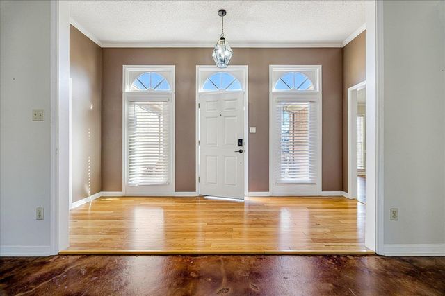 6894 HEDGEWOOD LN, Bartlett, TN 38135