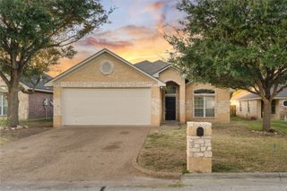 3005 Pinto Loop, Robinson, TX 76706