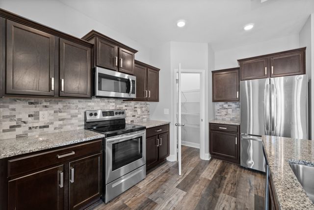 805 Winslow St, Clarksville, TN 37042