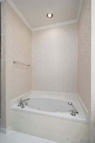 18 Highland, Tuscaloosa, AL 35406