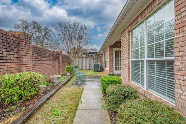 18 Highland, Tuscaloosa, AL 35406