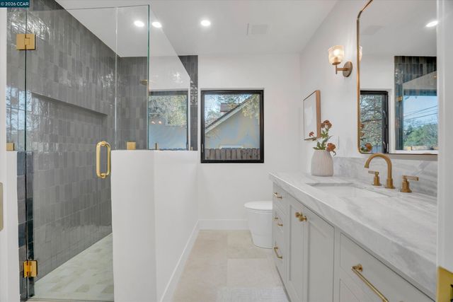 1369 Milton Ave, Walnut Creek, CA 94596