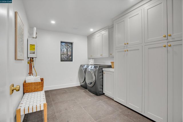 1369 Milton Ave, Walnut Creek, CA 94596