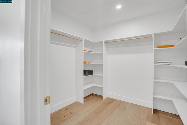 1369 Milton Ave, Walnut Creek, CA 94596