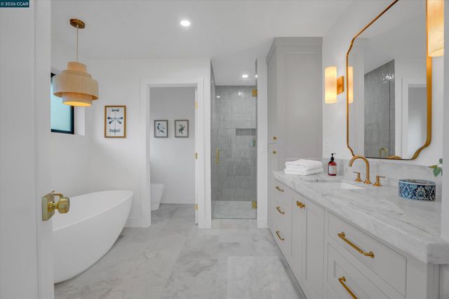 1369 Milton Ave, Walnut Creek, CA 94596