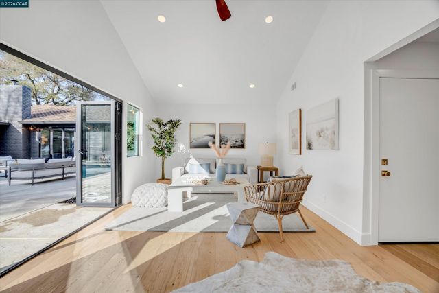 1369 Milton Ave, Walnut Creek, CA 94596