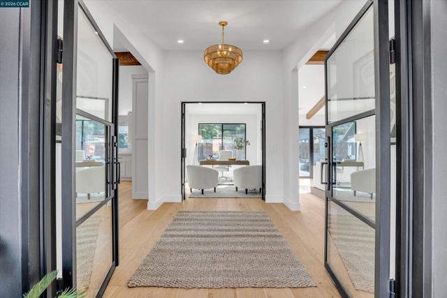 1369 Milton Ave, Walnut Creek, CA 94596