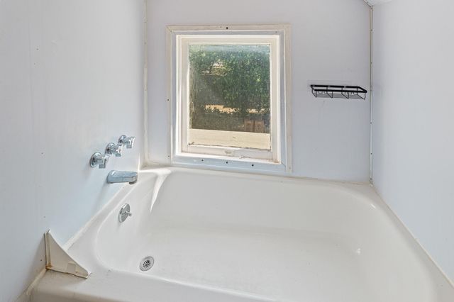 3205 Guadalupe ST B, Austin, TX 78705