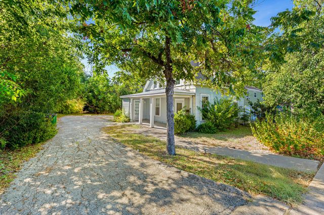 3205 Guadalupe ST B, Austin, TX 78705
