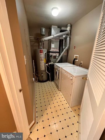 318 ROFF POINT DR, Odenton, MD 21113