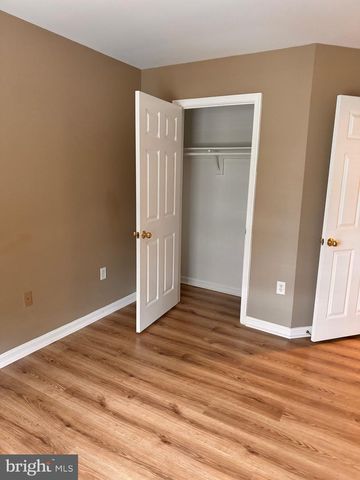 318 ROFF POINT DR, Odenton, MD 21113