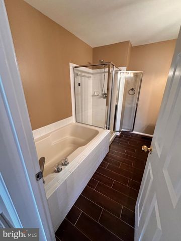 318 ROFF POINT DR, Odenton, MD 21113