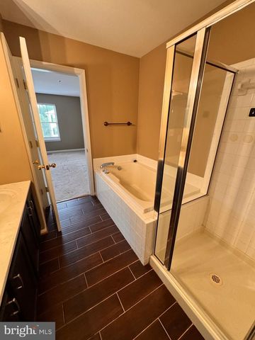 318 ROFF POINT DR, Odenton, MD 21113