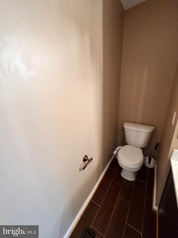 318 ROFF POINT DR, Odenton, MD 21113