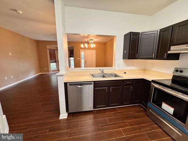 318 ROFF POINT DR, Odenton, MD 21113