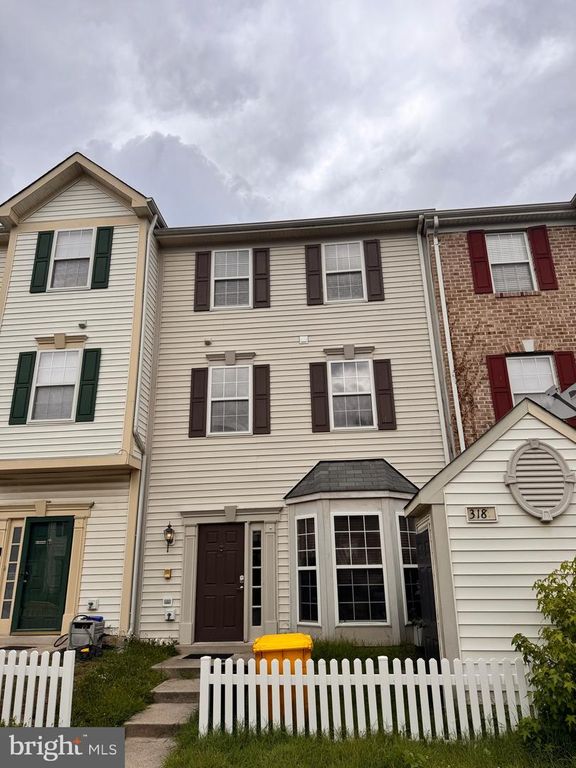 318 ROFF POINT DR, Odenton, MD 21113