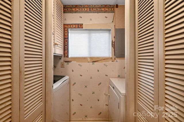 120 Monroe Avenue, Polkton, NC 28135