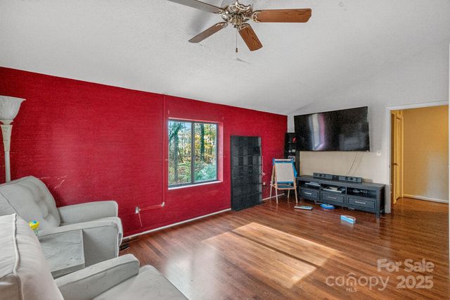 120 Monroe Avenue, Polkton, NC 28135