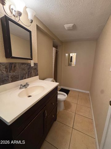 725 E 1ST Street, Mesa, AZ 85203