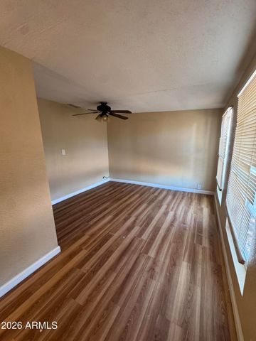 725 E 1ST Street, Mesa, AZ 85203