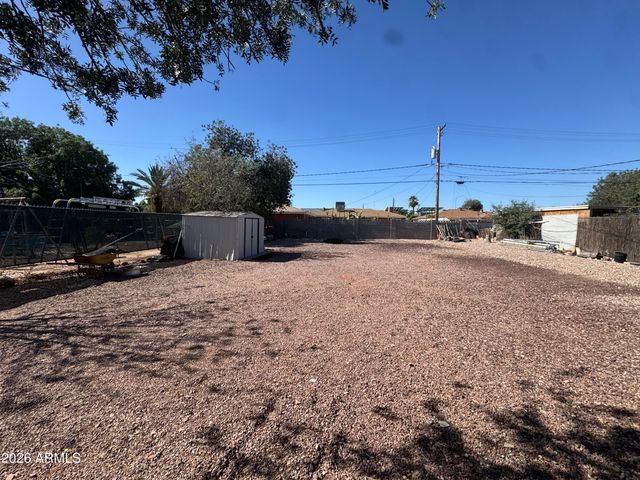 725 E 1ST Street, Mesa, AZ 85203