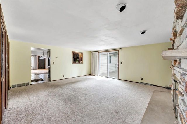131 JOHNSON STREET, Green Bay, WI 54162