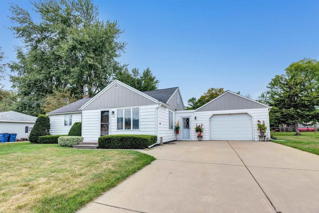 131 JOHNSON STREET, Green Bay, WI 54162