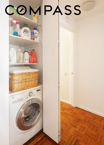 275 Greenwich St Apt 2A, New York City, NY 10007