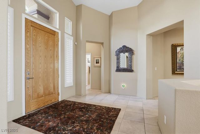 10009 Sienna Peak Court, Las Vegas, NV 89144