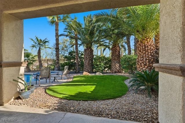 10009 Sienna Peak Court, Las Vegas, NV 89144