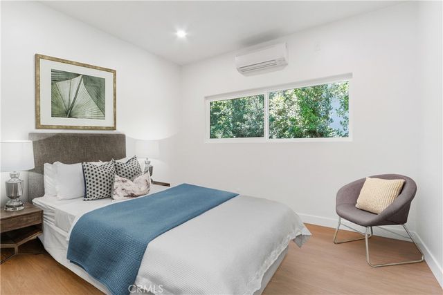 1927 Pelham Avenue 4, Los Angeles, CA 90025