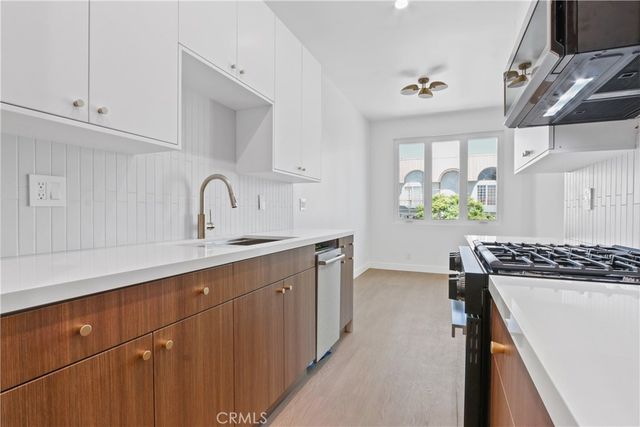 1927 Pelham Avenue 4, Los Angeles, CA 90025