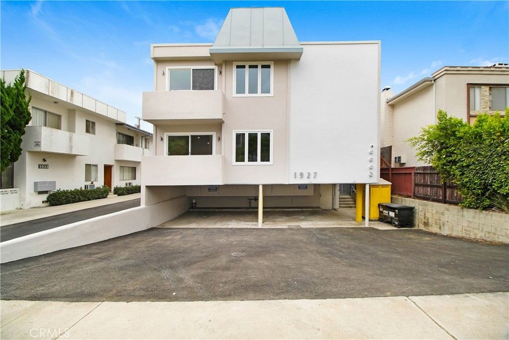1927 Pelham Avenue 4, Los Angeles, CA 90025