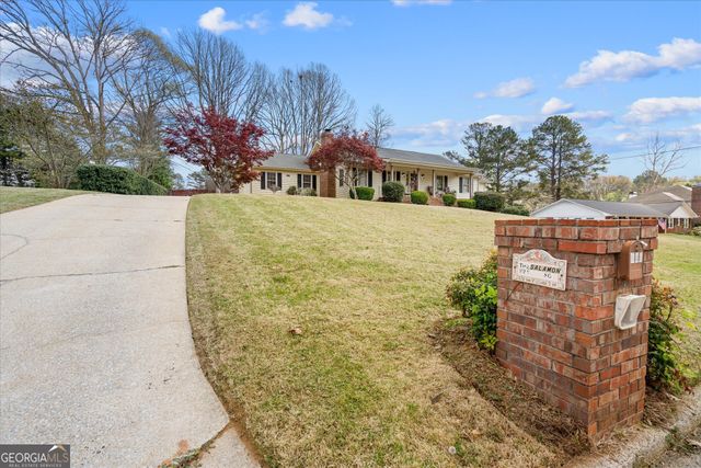 112 Allison Circle, Carrollton, GA 30117