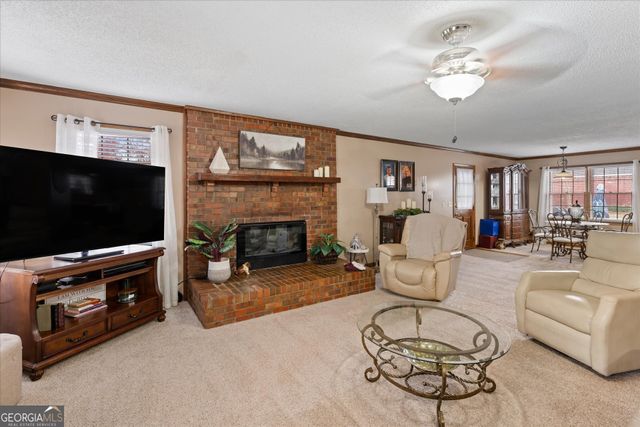 112 Allison Circle, Carrollton, GA 30117