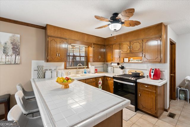 112 Allison Circle, Carrollton, GA 30117