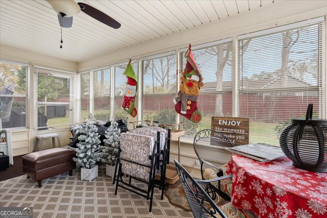 112 Allison Circle, Carrollton, GA 30117