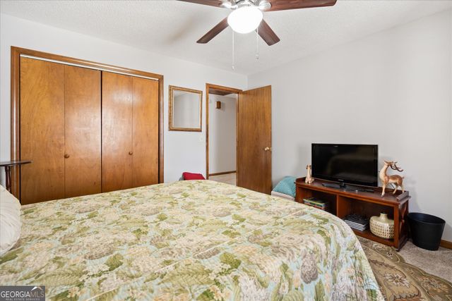 112 Allison Circle, Carrollton, GA 30117