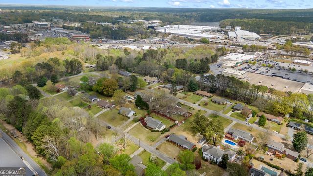 112 Allison Circle, Carrollton, GA 30117