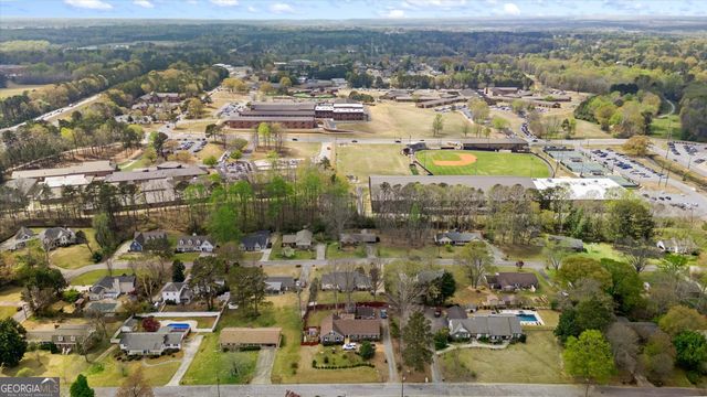 112 Allison Circle, Carrollton, GA 30117