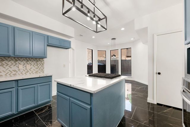 13806 Wilde Forest Court, Sugar Land, TX 77498