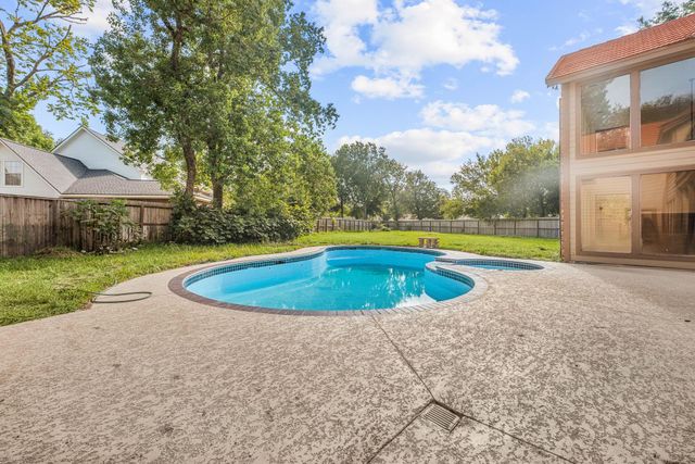 13806 Wilde Forest Court, Sugar Land, TX 77498