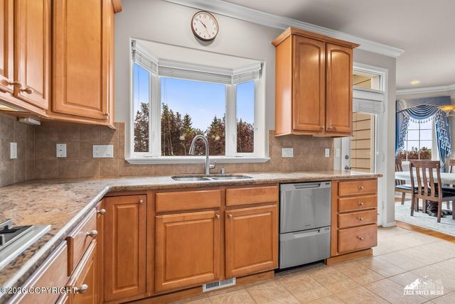 16220 Noble Point Drive, Anchorage, AK 99516