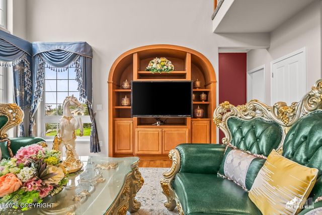 16220 Noble Point Drive, Anchorage, AK 99516