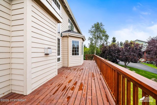 16220 Noble Point Drive, Anchorage, AK 99516