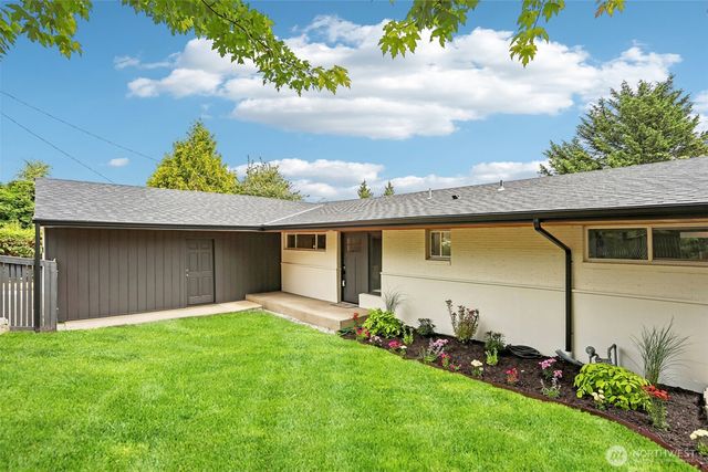 1318 Lake Washington Boulevard S, Seattle, WA 98144